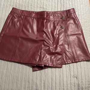 American Eagle High-Waisted Vegan Leather Mini Skort Size 18 Regular